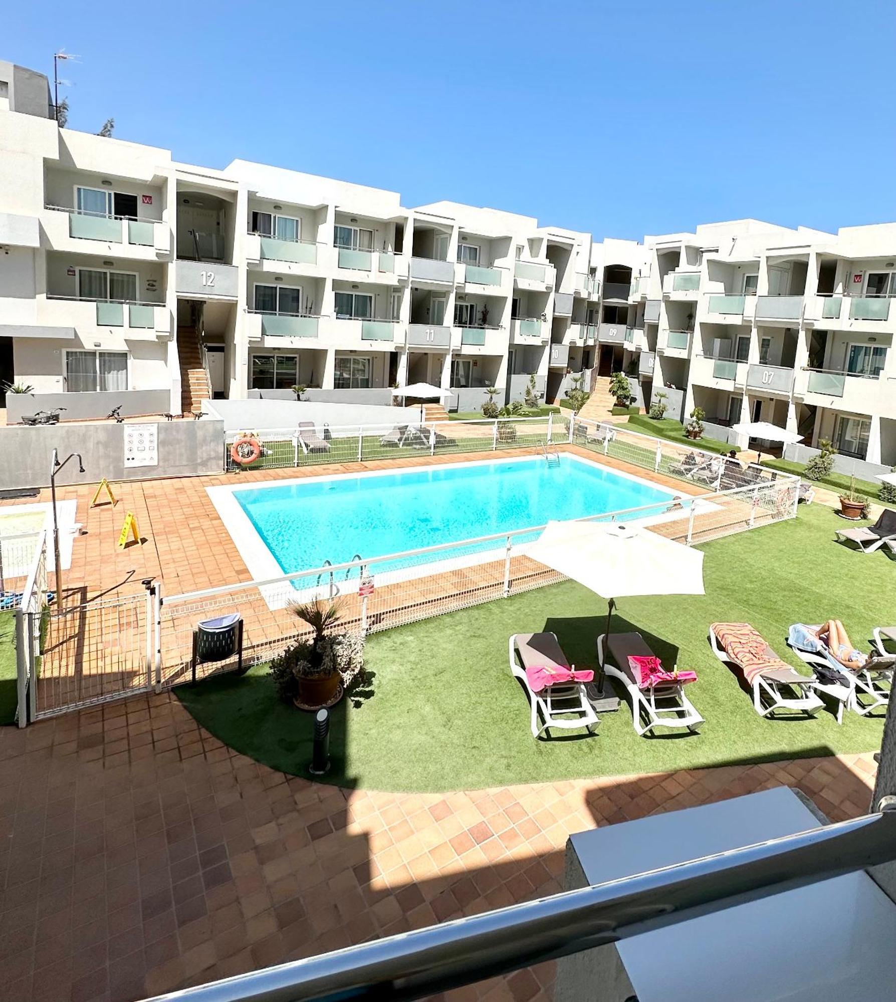 Tutti Frutti Con Piscina, Terraza Soleada Privada, Primera Planta Y Wi-Fi Corralejo Eksteriør billede